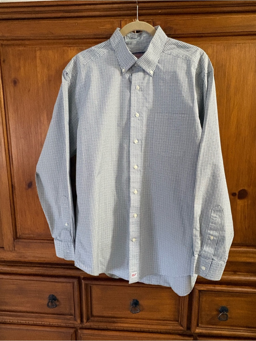 Vineyard Vines Men’s Blue and White Checked Button-Down Shirt